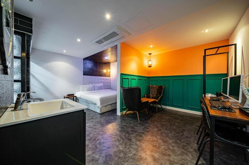 Gray Hotel Μπουσάν Εξωτερικό φωτογραφία