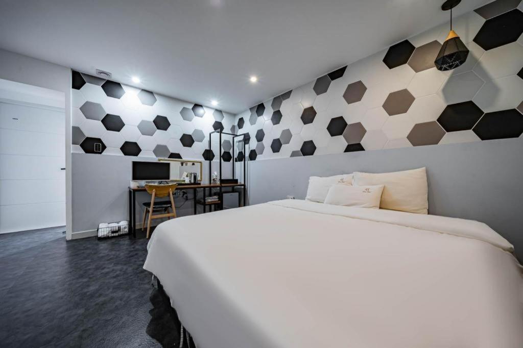 Gray Hotel Μπουσάν Εξωτερικό φωτογραφία